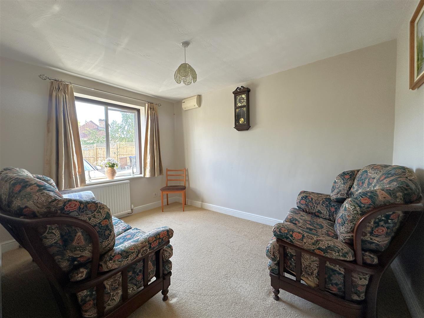 Ivy Road, Chippenham